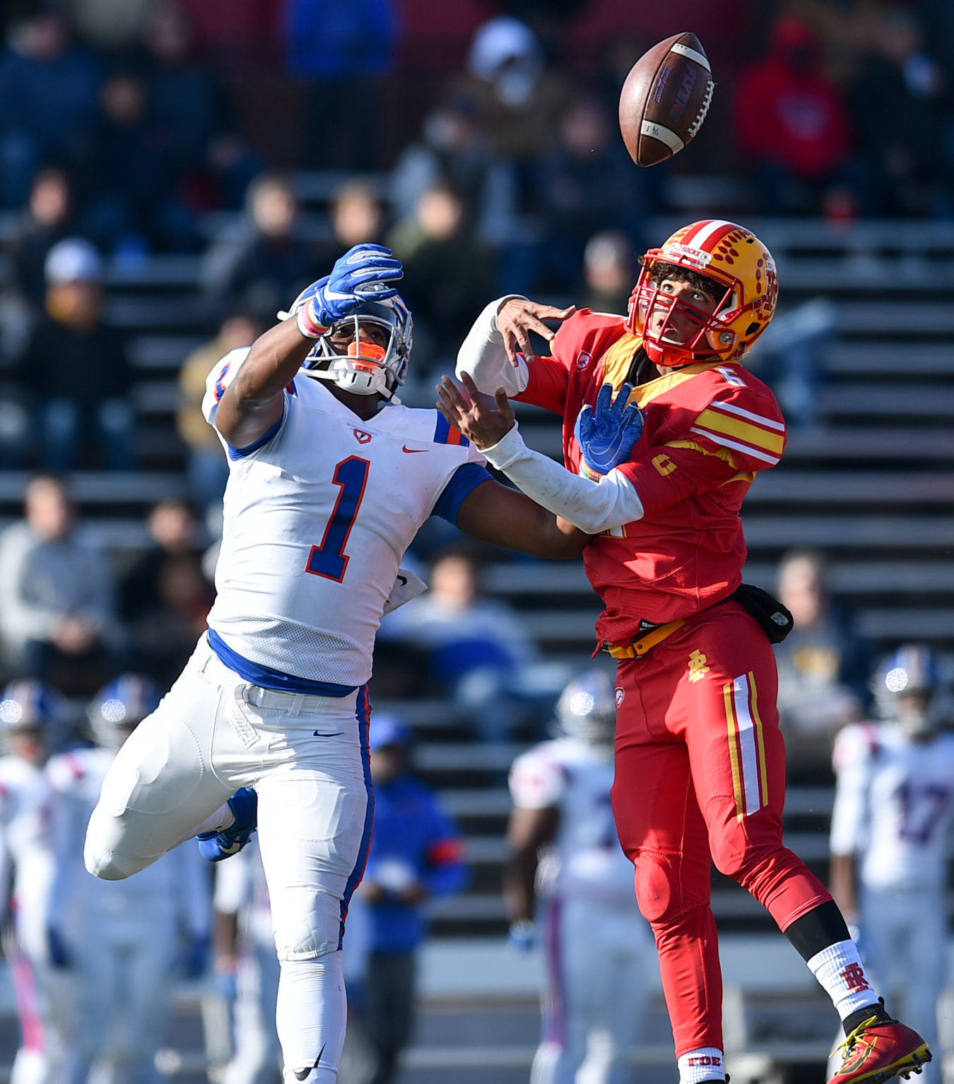 110919-mda-spt-rocky-football-017a.jpg